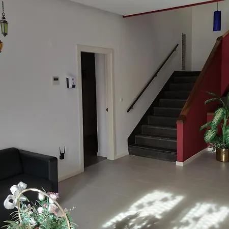 Oleum Hotel 2*