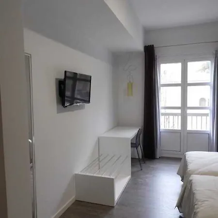 Oleum Hotel 2*